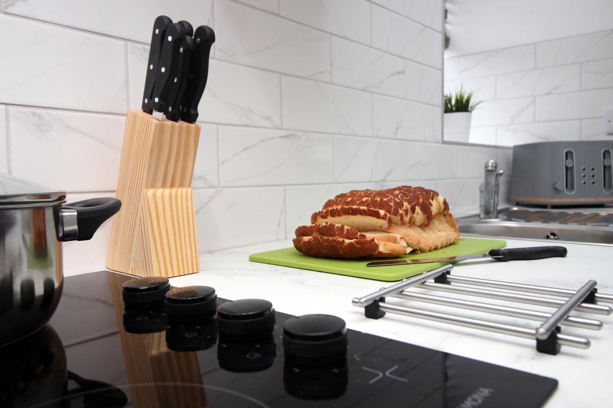 Fully Equipped Kitchen, Parking, City Centre Swansea Zewnętrze zdjęcie