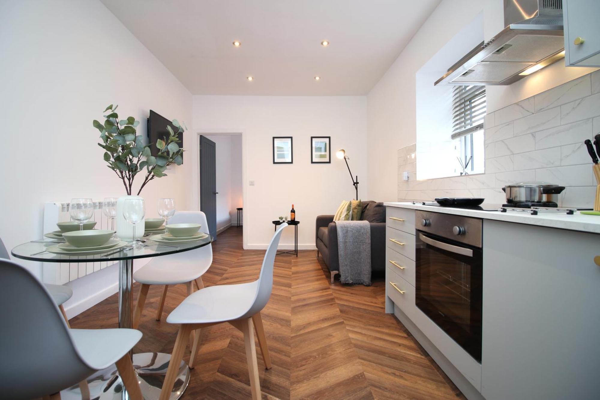 Fully Equipped Kitchen, Parking, City Centre Swansea Zewnętrze zdjęcie
