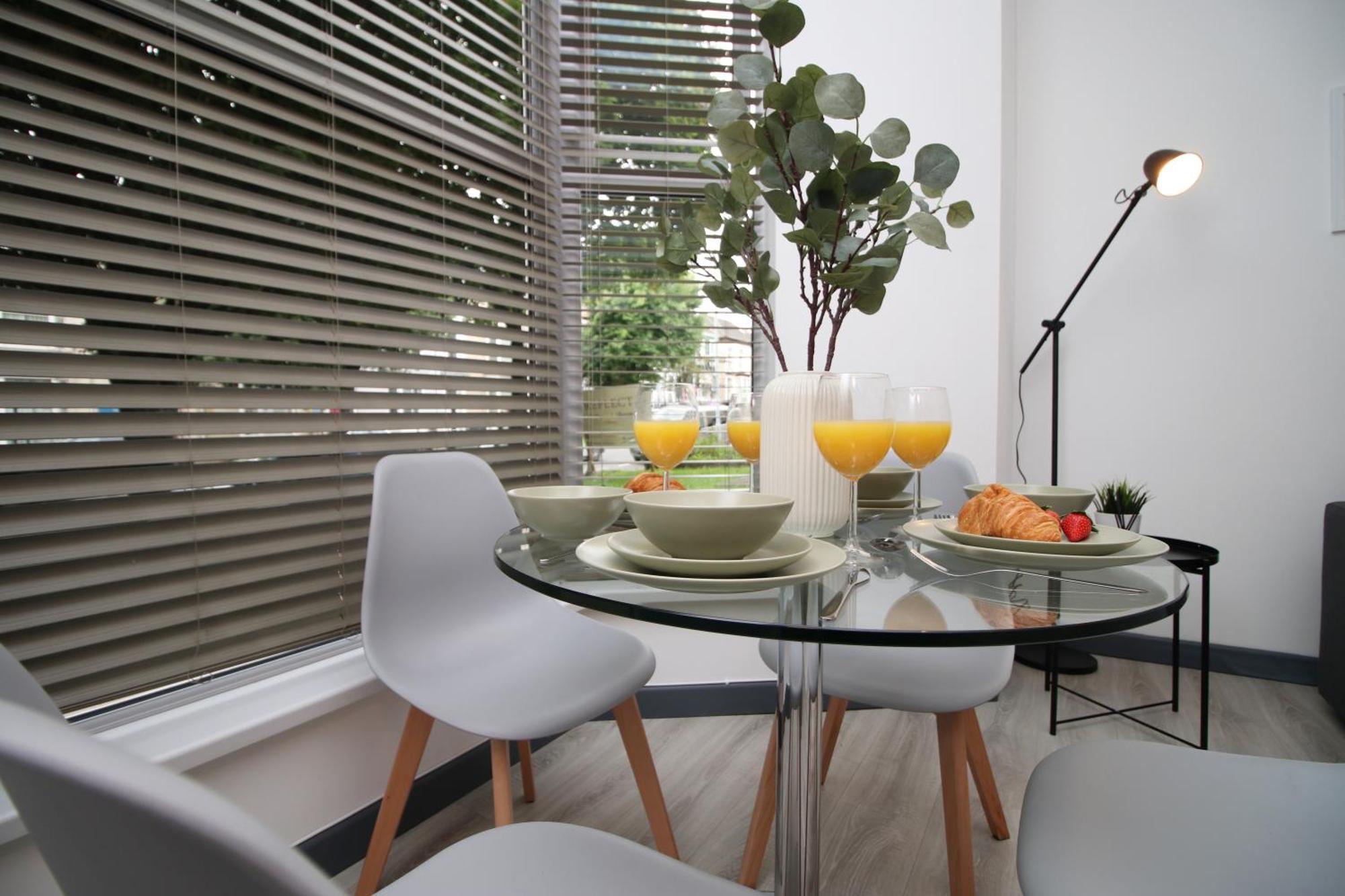 Fully Equipped Kitchen, Parking, City Centre Swansea Zewnętrze zdjęcie